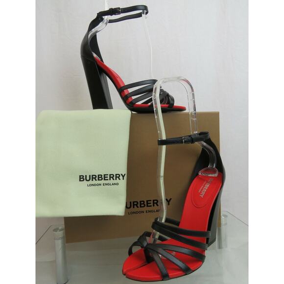 NIB BURBERRY HOVE BLACK LEATHER BUCKLE ANKLE STRAP THONG SANDALS PUMPS 38 ITALY - Picture 3 of 12